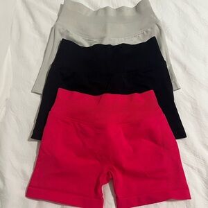 Women’s 4.5in High-Waist Seamless Butt Scrunch Shorts Bundle